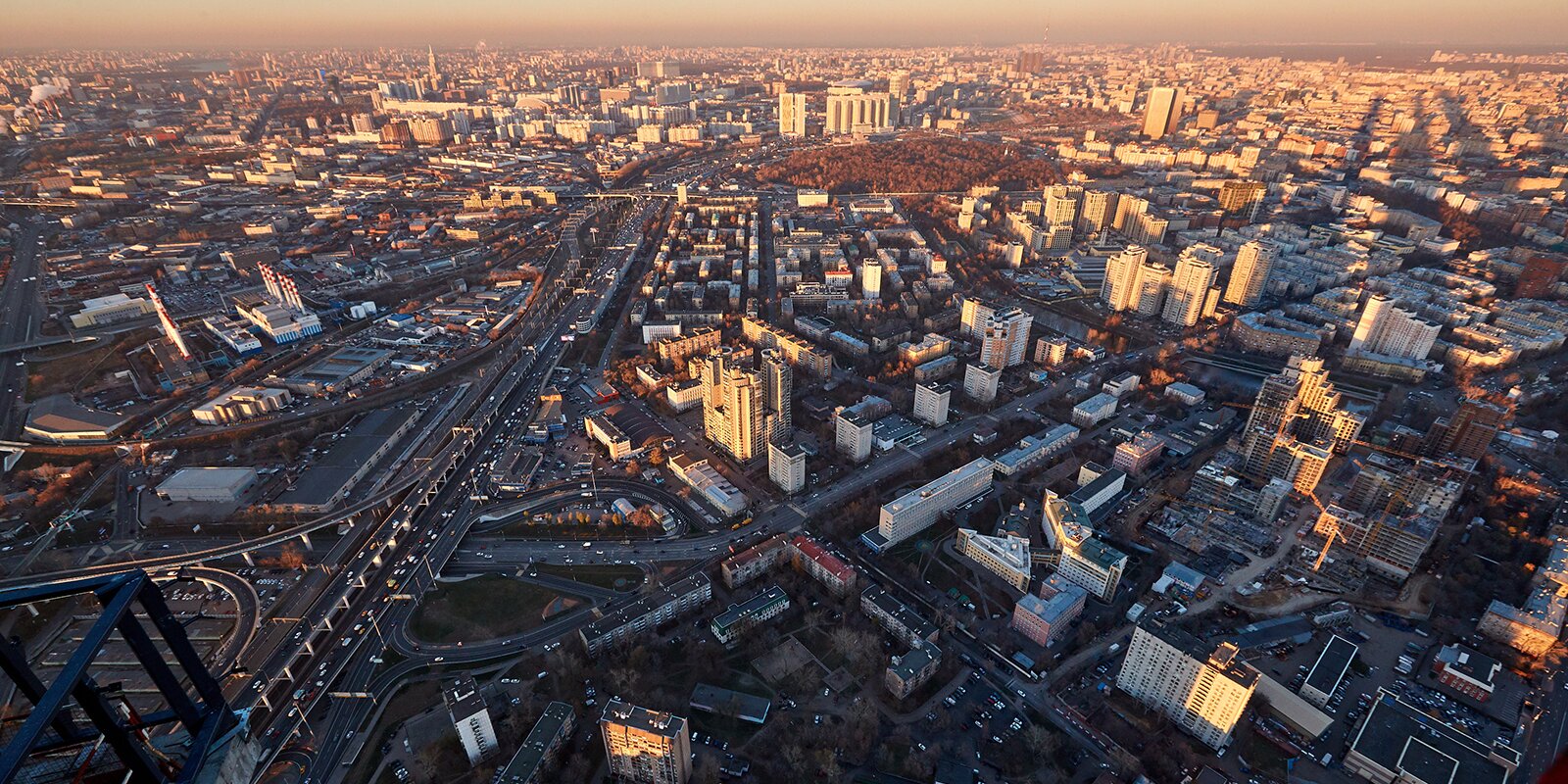 Более 1,2 тысячи инвесторов получили антикризисную помощь от города